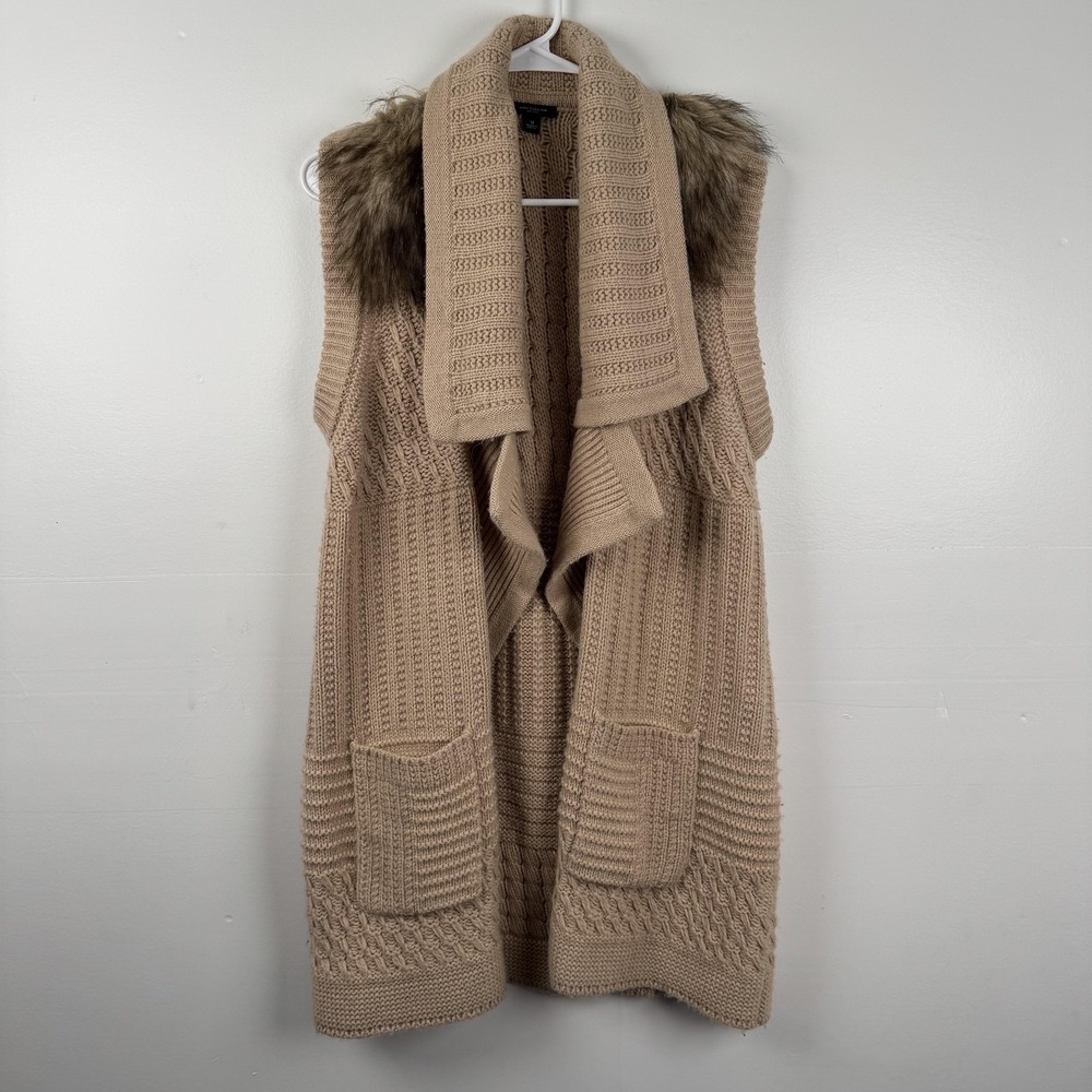 Ann Taylor Sweater Vest Womens Medium Tan Faux Fur Collar Pockets Knit Chunky